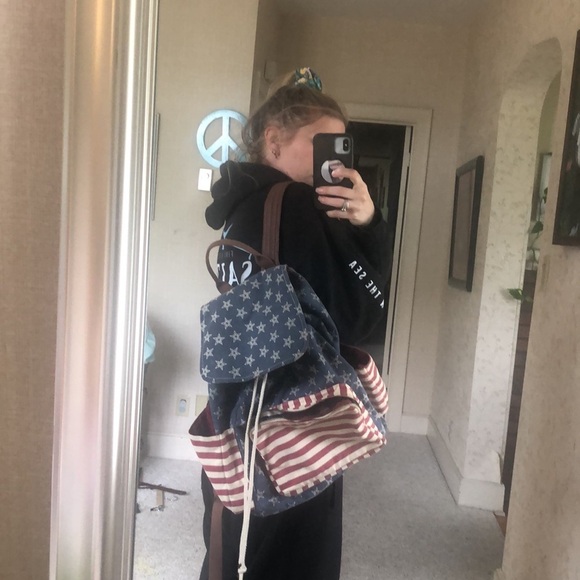 Quagga Red White & Blue American Flag Canvas Backpack - Picture 1 of 13